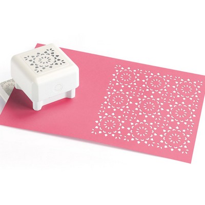Martha Stewart Crafts - Punch All Over the Page - Stained Glass Pattern  (sold individually)