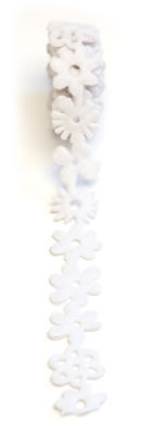 Queen & Co - 0.75" Felt Fusion Roll - Sallys Flowers White - 10x1yd lengths  (sold individually)