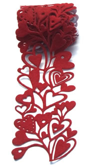 Queen & Co - 2.7" Felt Fusion Hearts - Red  (sold in 3's)