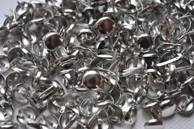 Aussie Scrap Source - 8mm Painted Brads - Silver  (pack of 200)