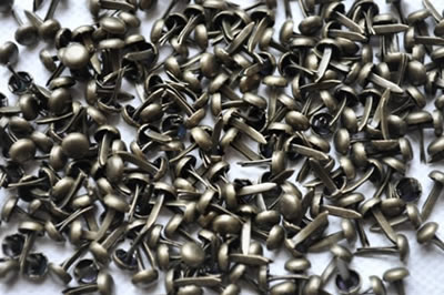 Aussie Scrap Source - 4mm Painted Brads - Bronze  (pack of 500)